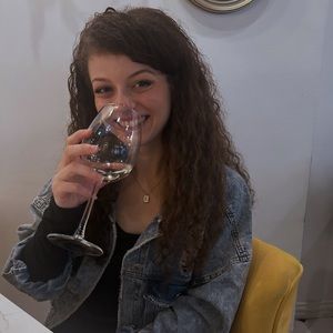 Meet your Posher, Sophia